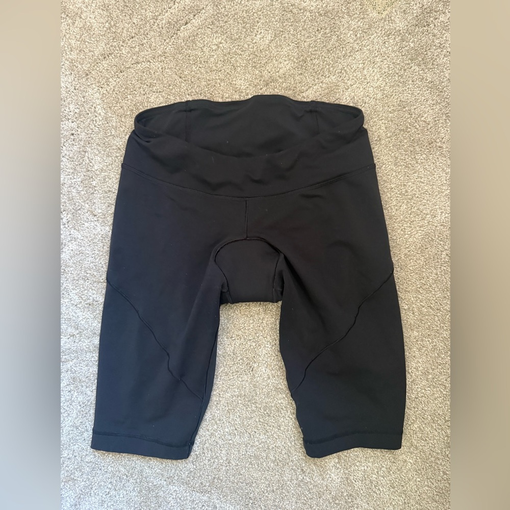 Lululemon Black Cycling Shorts size 6